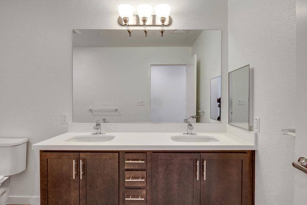 Deer Creek Apartments