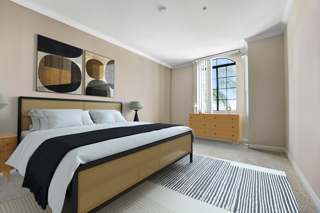 Large Bedroom at Burton, California, 90048