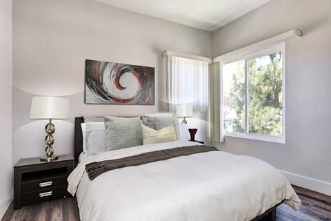 Gorgeous Bedroom at 430 Kelton, Los Angeles, California