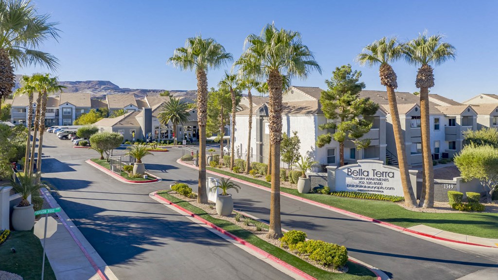 Exterior2 at Bella Terra Apartments, Henderson, NV, 89012
