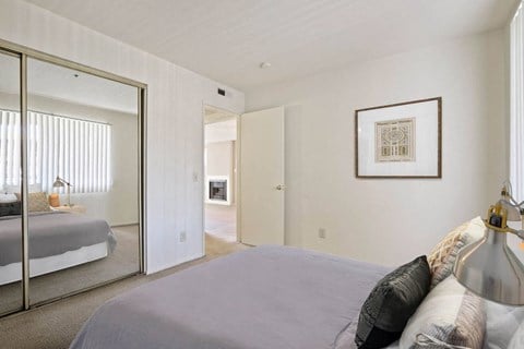 Gorgeous Bedroom at Bixby Knolls, Long Beach, CA, 90807