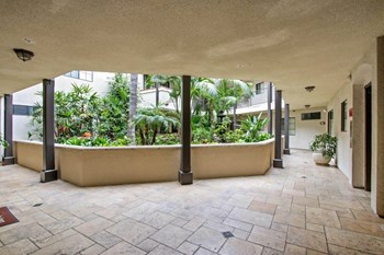 Gardenat Darlington Apartments, Los Angeles, CA, 90049 - Photo Gallery 7