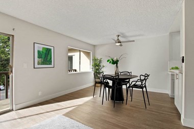 6000 Buckingham Parkway Studio Apartment for Rent - Photo Gallery 3