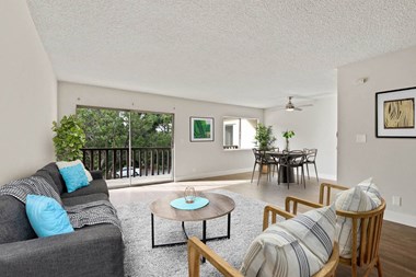 6000 Buckingham Parkway Studio Apartment for Rent - Photo Gallery 4