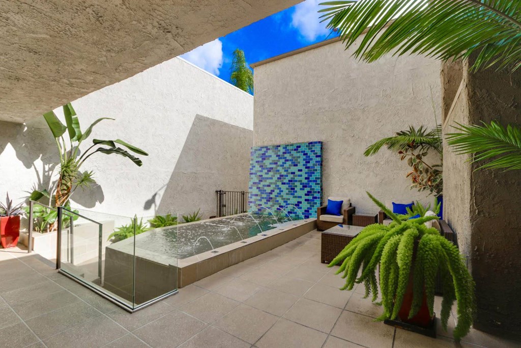 Fountain at Meridian Apartments, California, 90066