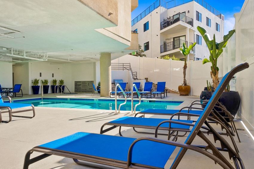 Midvale Apartments, 527 Midvale Ave., Los Angeles, CA RentCafe