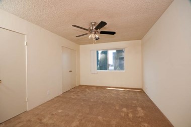 521 E Palm Ave 1-2 Beds Apartment for Rent - Photo Gallery 5