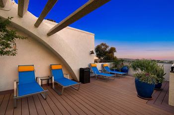 Patio and pool at Palm Royale Apartments, Los Angeles, California