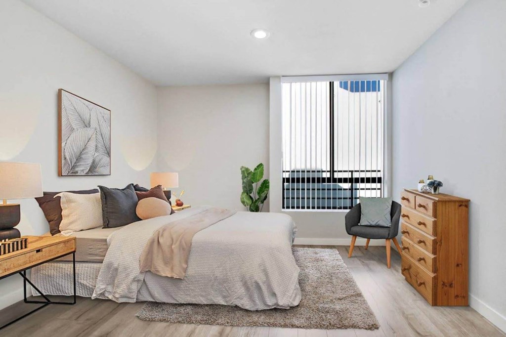 Bedroom at The Kenmore Los Feliz, Los Angeles, CA, 90027-4063