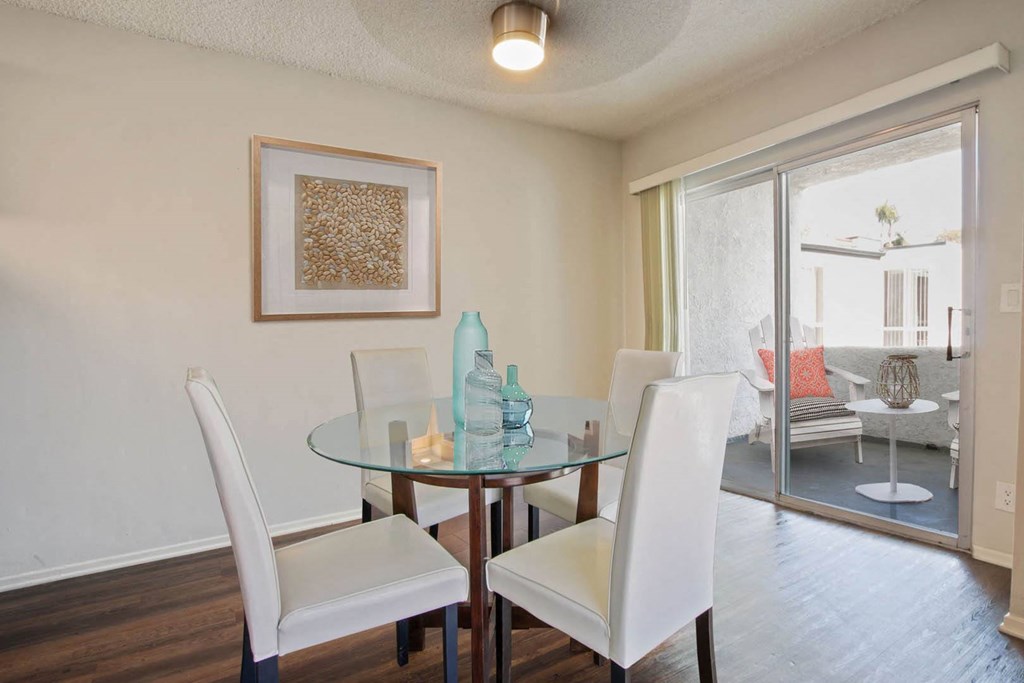 Dining at Rose Apartments, Los Angeles