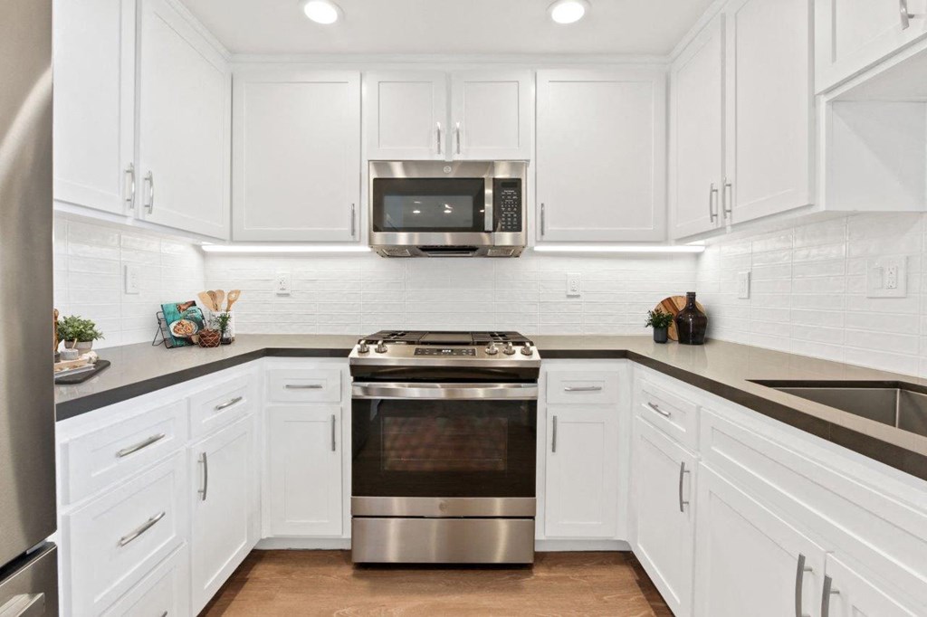 Kitchen Bar With Granite Counter Topat Toluca Court, Toluca Lake, 91602