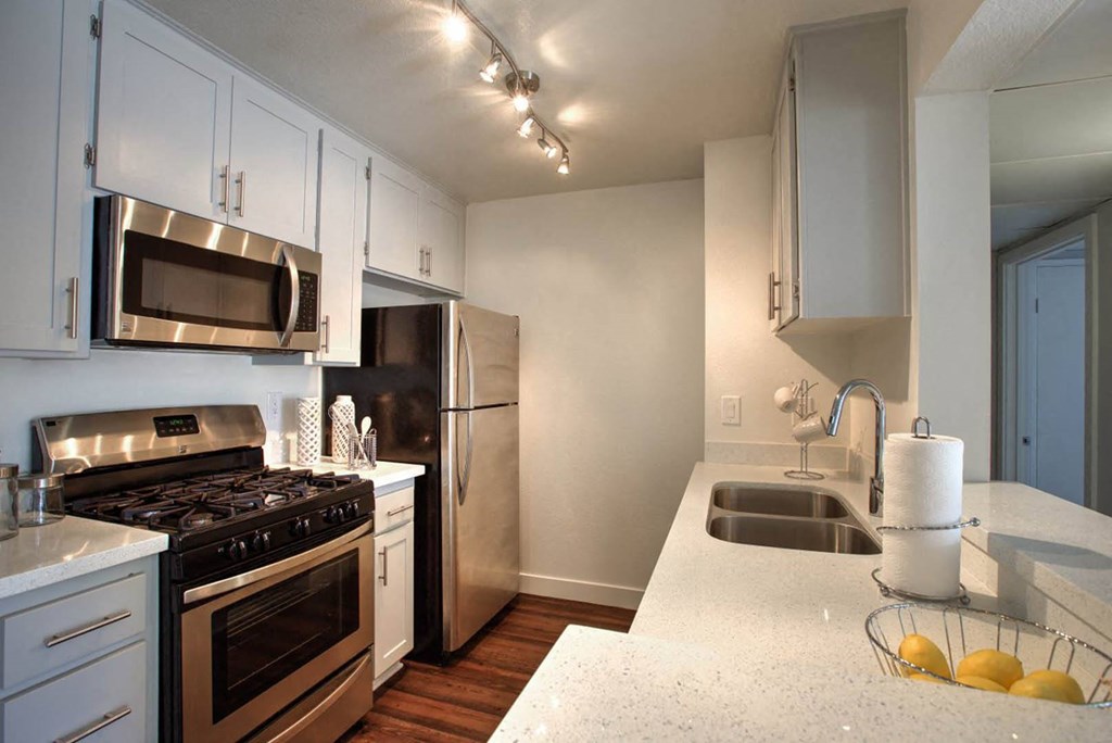 Fully Equipped Kitchen at Toluca Lofts, Toluca Lake