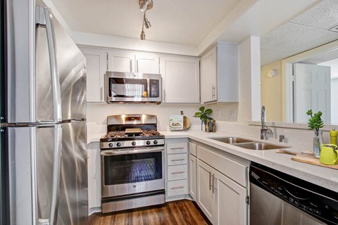 Fully Equipped Kitchen at Town Center Apartments, Burbank