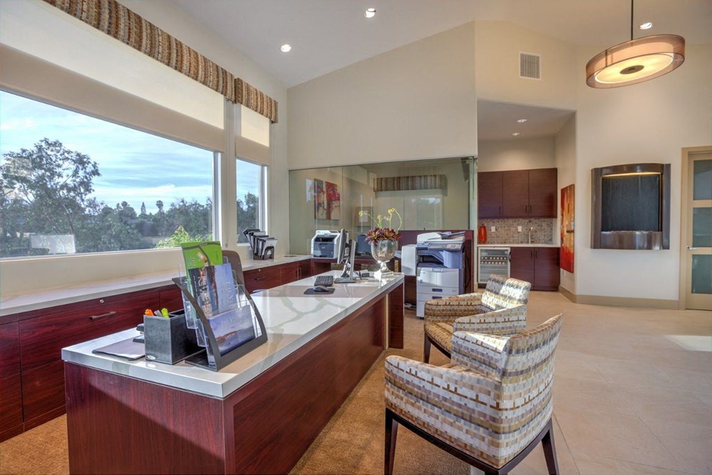 Leasingat The Vista at Laguna, Laguna Niguel, California