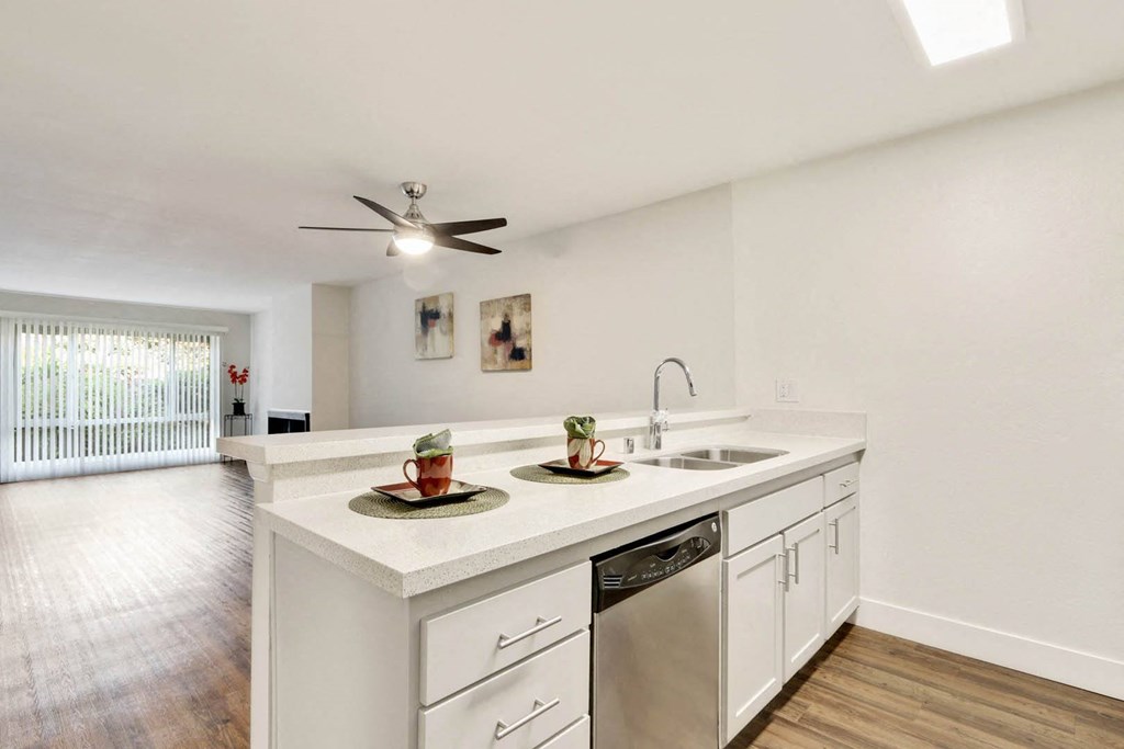 Kitchen areaat Waverly, Los Angeles, 90039