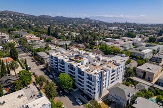 an aerial view of an apartment complex in los angeles - Photo Gallery 2