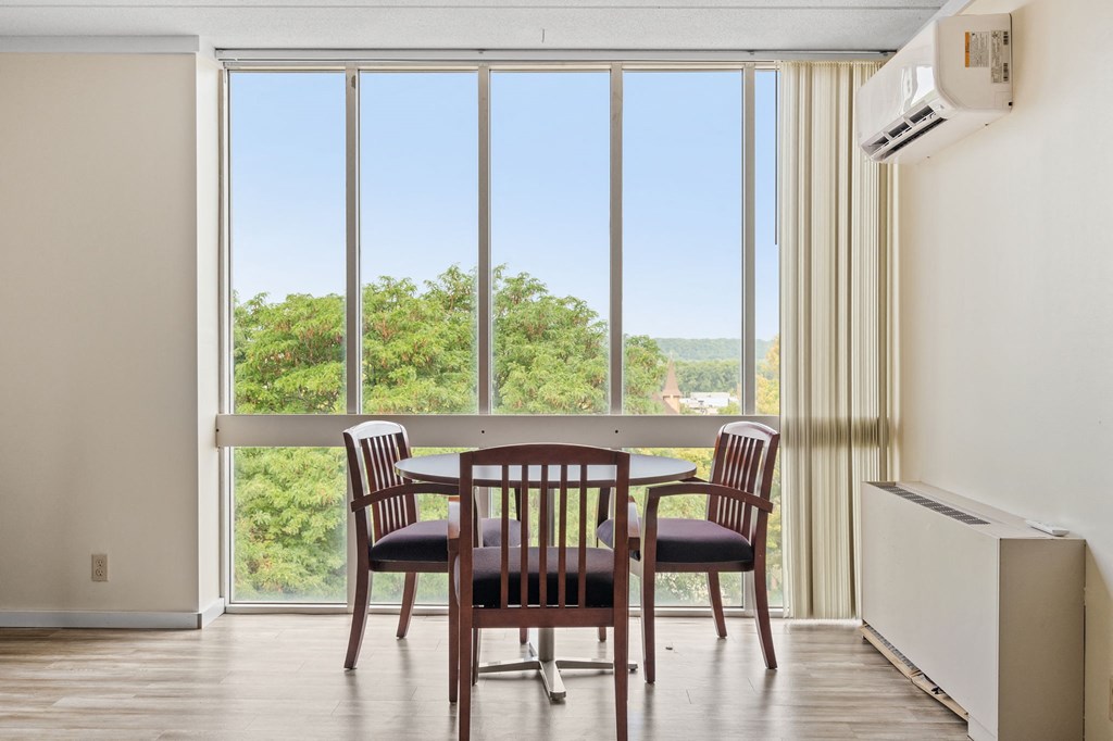 River Bluff Apartments