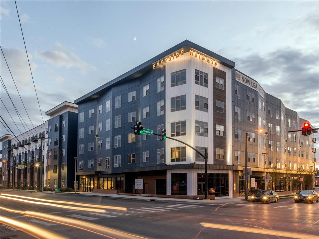 the building in which the hotel is located