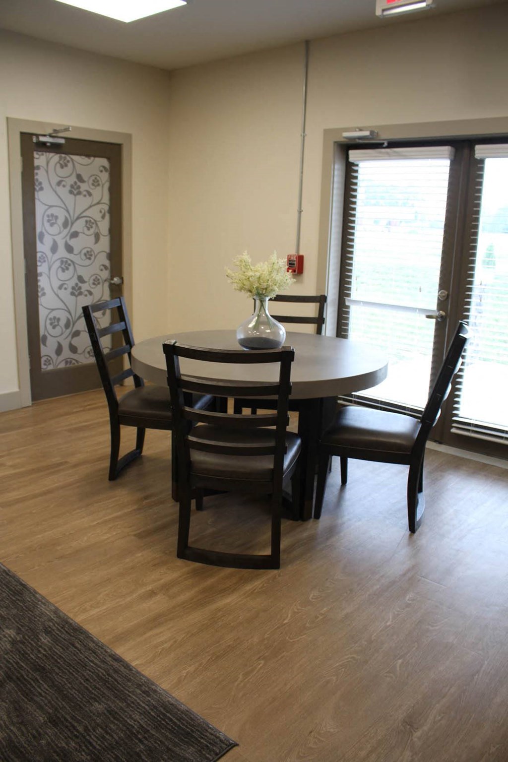 Dining Area at Salem Place Apartments, Indiana