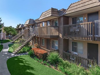 2707 Avenida de Anita 1-2 Beds Apartment for Rent - Photo Gallery 4