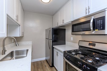 Best Cheap Apartments in Glendale, CA: from $1,150 | RENTCafé