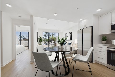 3967 Beverly Blvd. 2 Beds Apartment for Rent