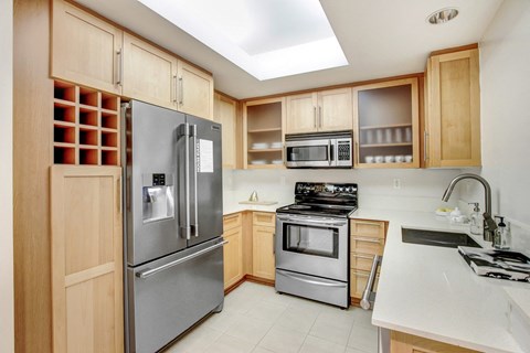 10599 Wilshire Blvd. Studio-4 Beds Apartment for Rent