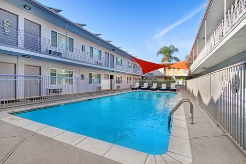 Sparkling pool, Move in special, Electricity and gas included