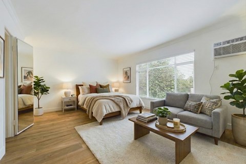 1111 Larrabee St. Studio-1 Apartment for Rent