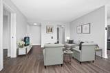 1-bedroom apartment at Palm Capri in Burbank