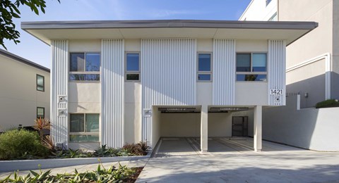 the building in which the motel is located