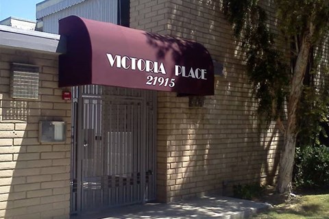 21915 Saticoy Street 1-2 Beds Apartment for Rent