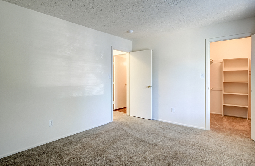 Apartment Bedroom at The Woods of Eagle Creek
