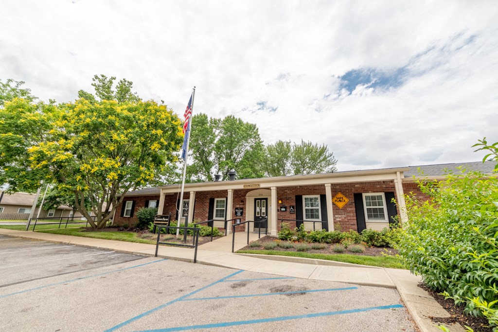 Leasing Office and Information Center at Cambridge Square North