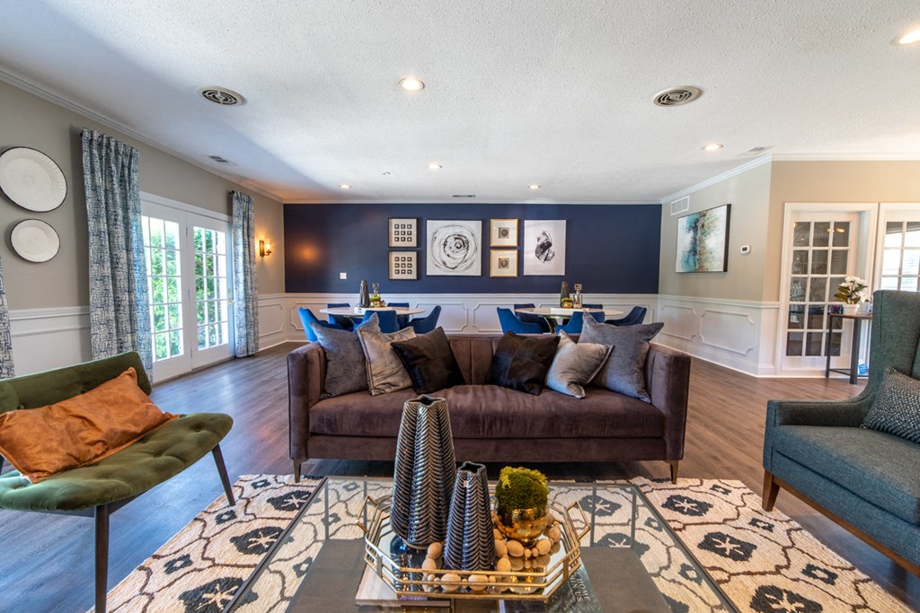 Clubhouse at Ashton Brook Apartments with an open floorplan and ample seating