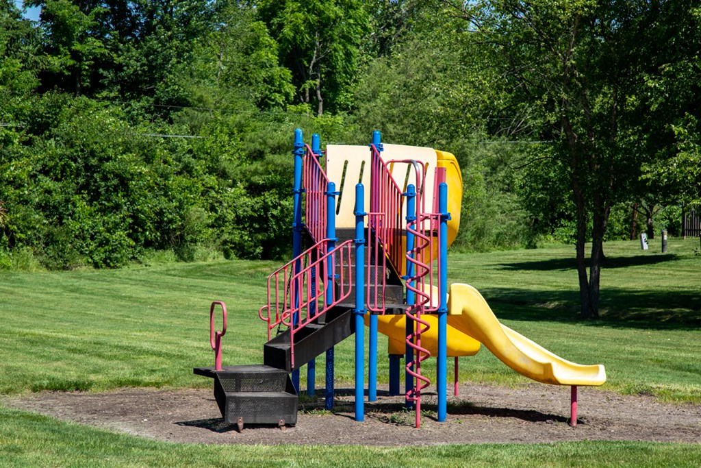 Ashton Brook Apartments, 9250 Evergreen Avenue, Indianapolis, IN RentCafe