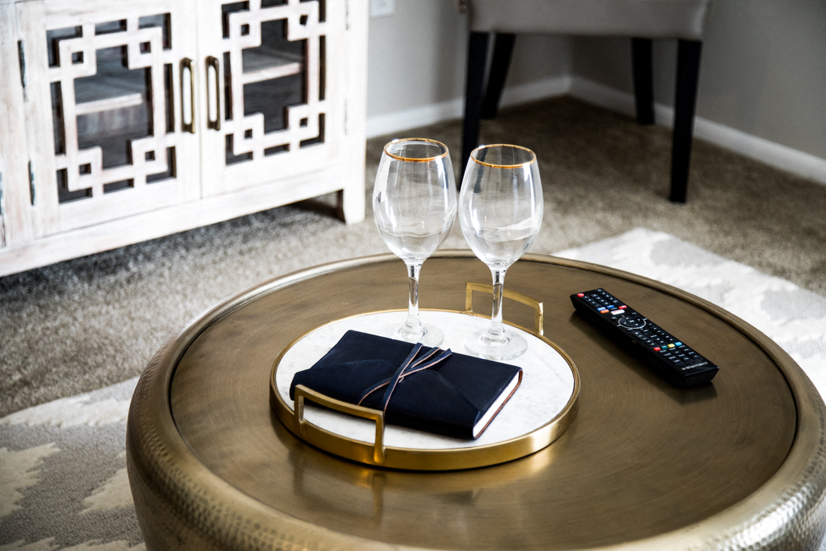 Entertain Your Guests At Chelsea Village Apartments