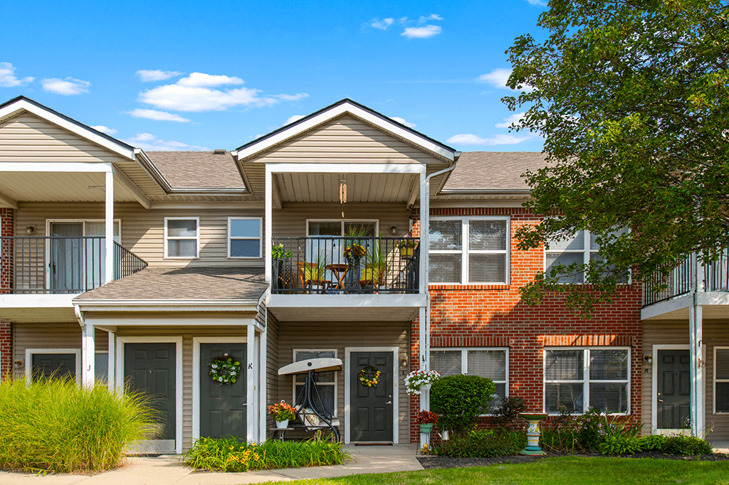 Exterior view of an apartment building at Brownsburg Pointe.