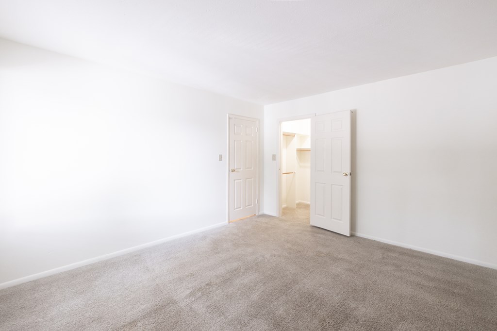 Spacious bedroom in the 2 bedroom apartment at Woddbridge Apartment