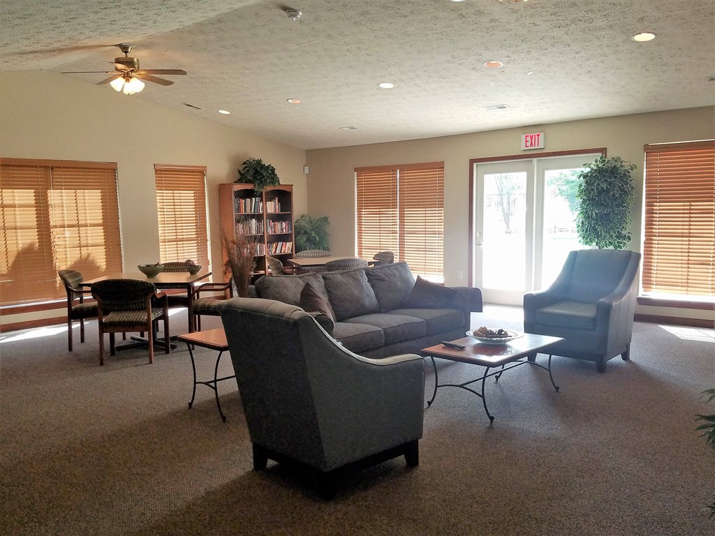 Clubhouse with seating at Brownsburg Pointe.