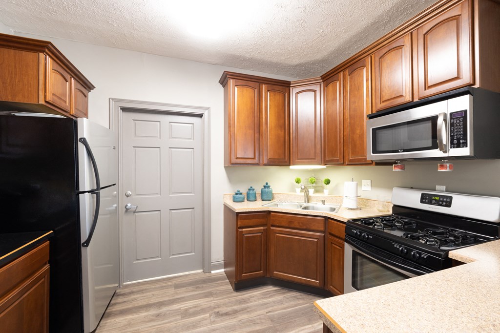 Clubhouse Kitchen with Stainless Steel Appliances at Ashmore Trace