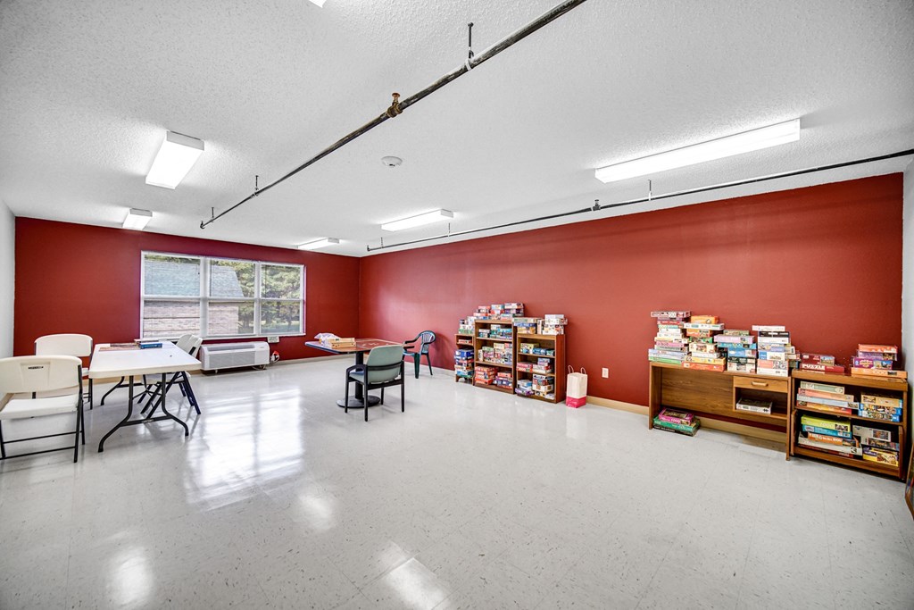 Community room at Kirby Manor