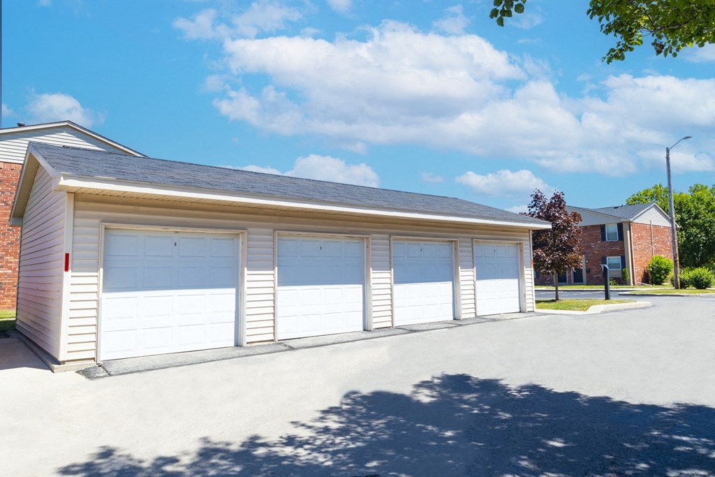 Archers Pointe Apartments, 262 W Washington Center Road, Fort Wayne, IN