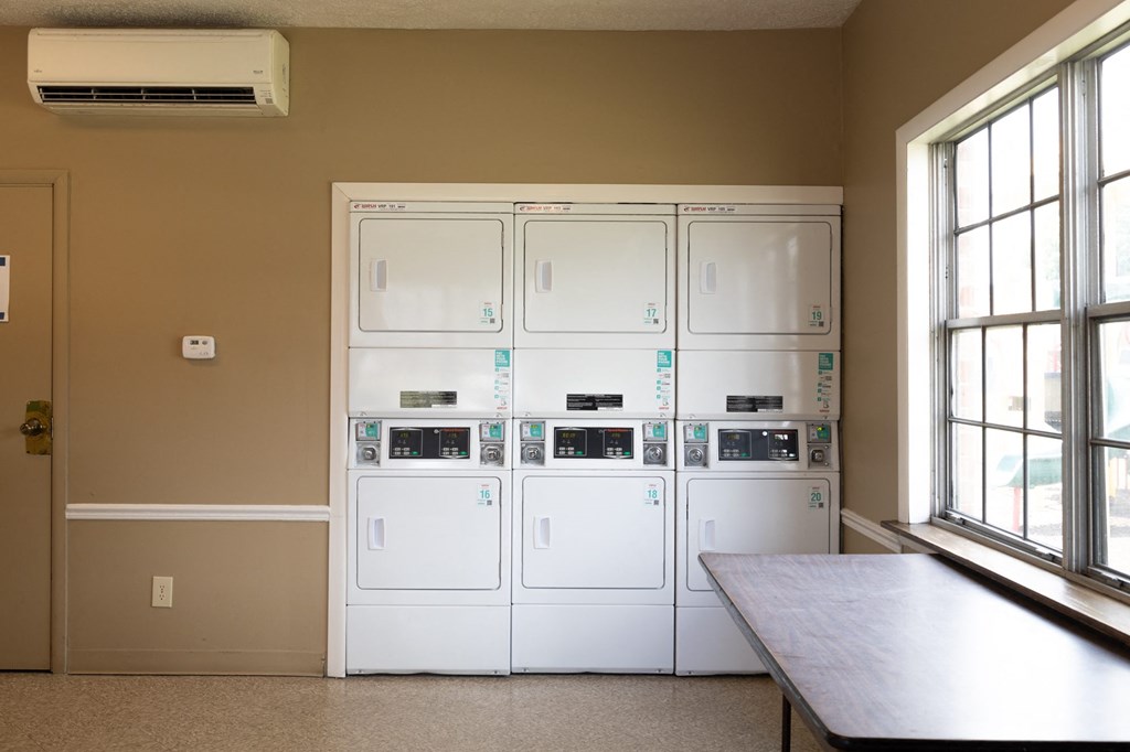 Laundry Center at Williamsburg on the Lake