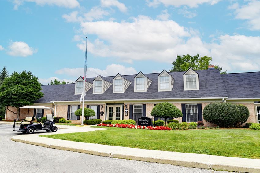 Leasing office at Williamsburg on the Lake - Photo Gallery 1