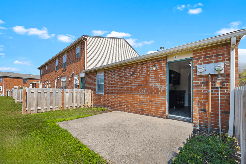 Patio at Windsor Park Apartments.