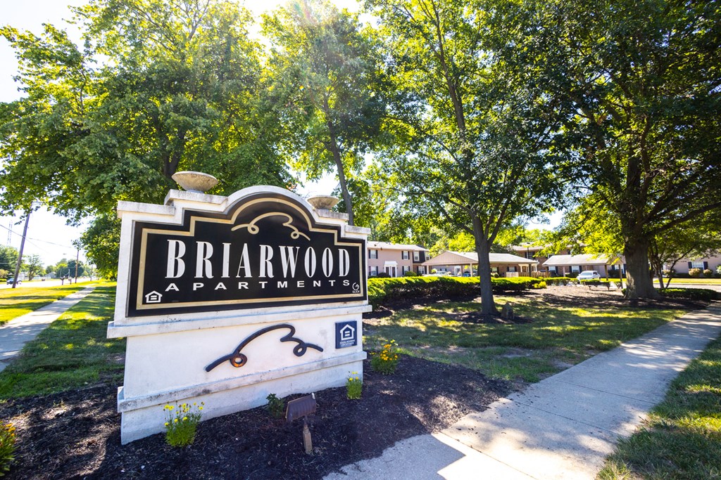 Apartment Community entrance at Briarwood Apartments in Columbus, IN