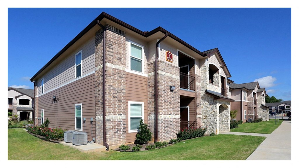 Outside picture of Cypress Creek apartments