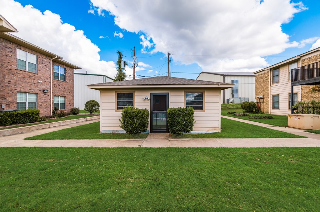 laundry room at The Corners apartments in sulpher springs tx