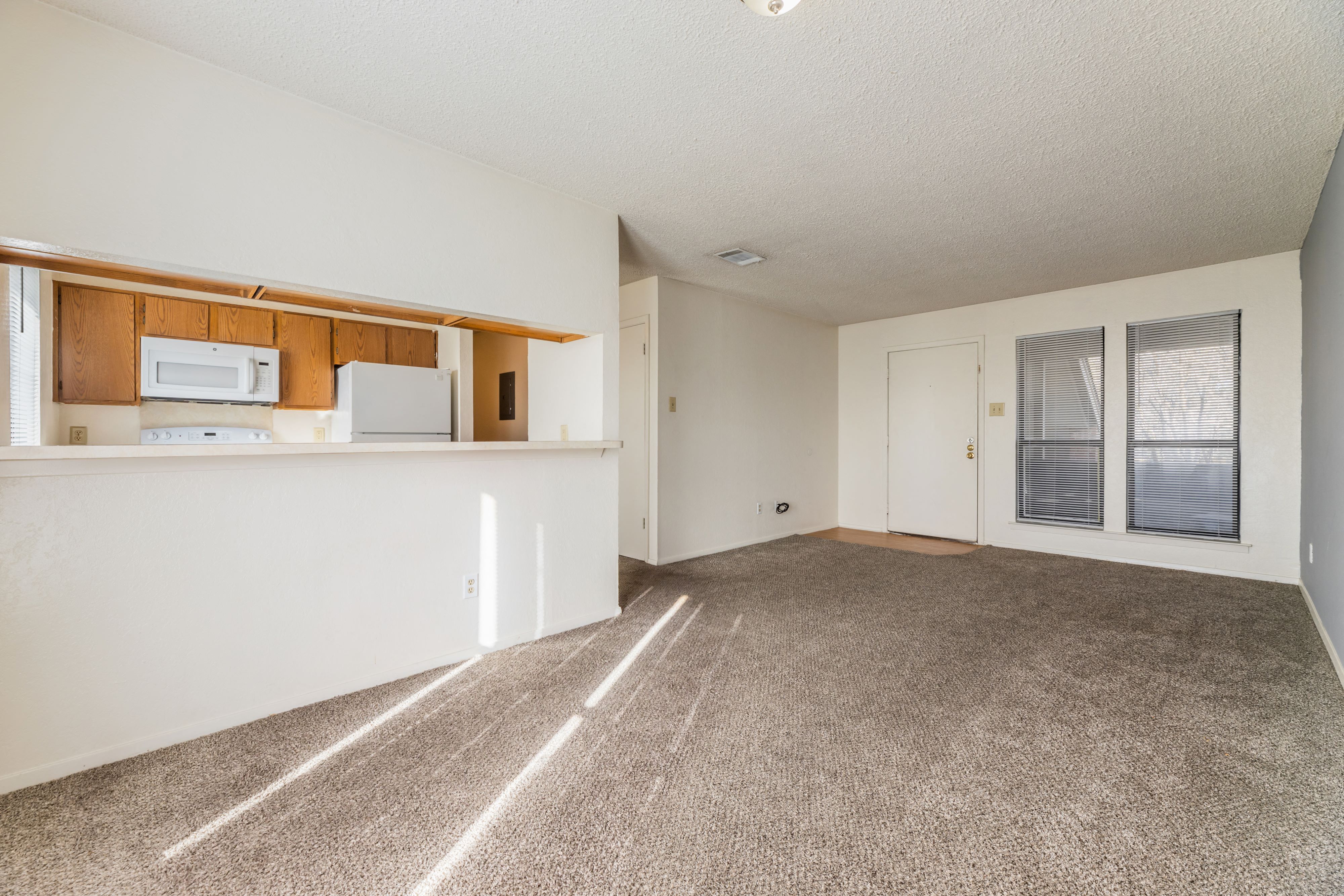 The Willows Apartments, Ennis